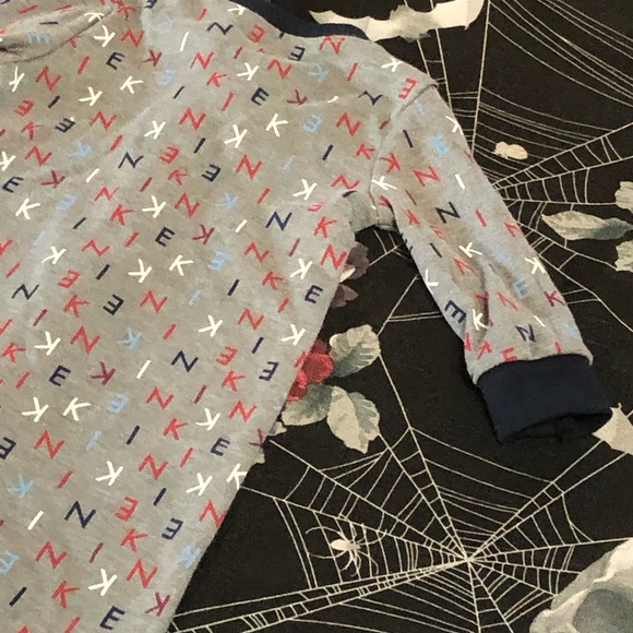 NWT NIKE AIR LOGO KIDS BUTTON ONESIE FOOTSIE 6M - Picture 12 of 13